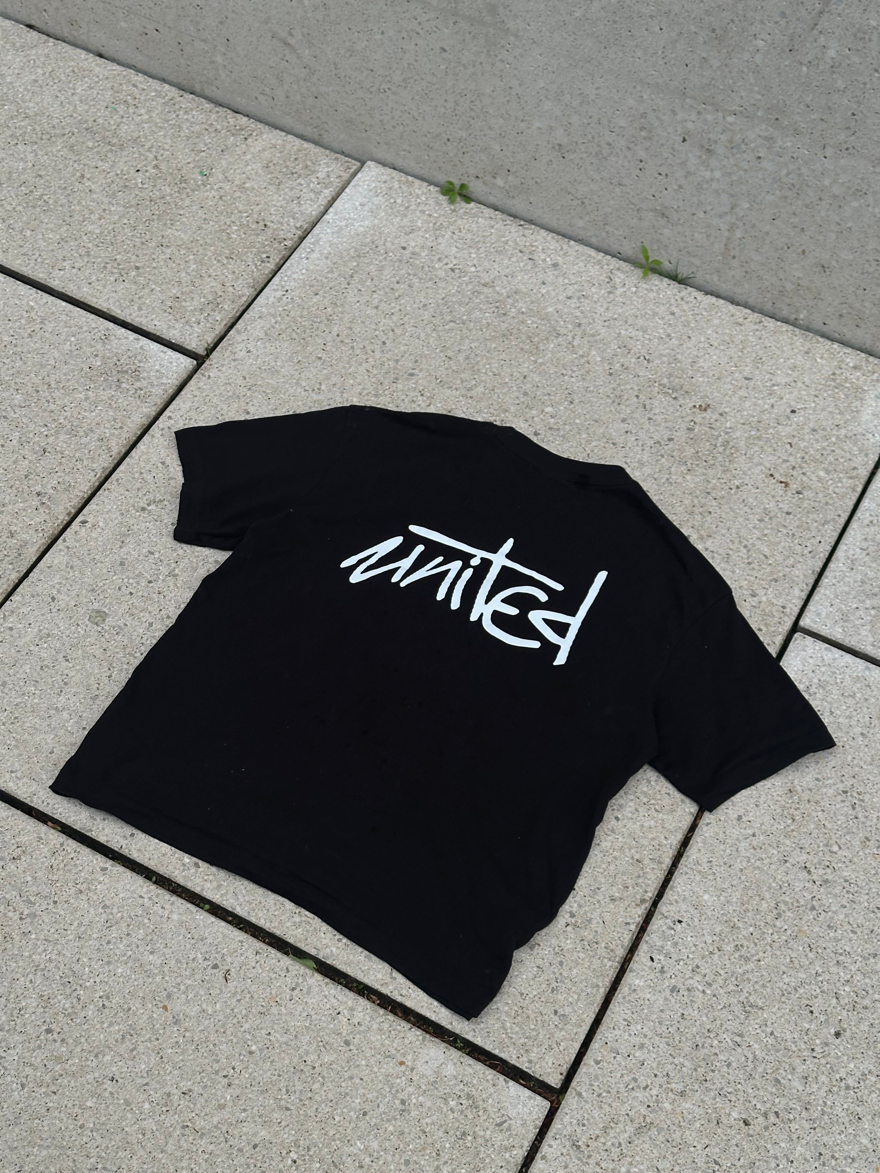 "UNITED FLAMES" T-Shirt